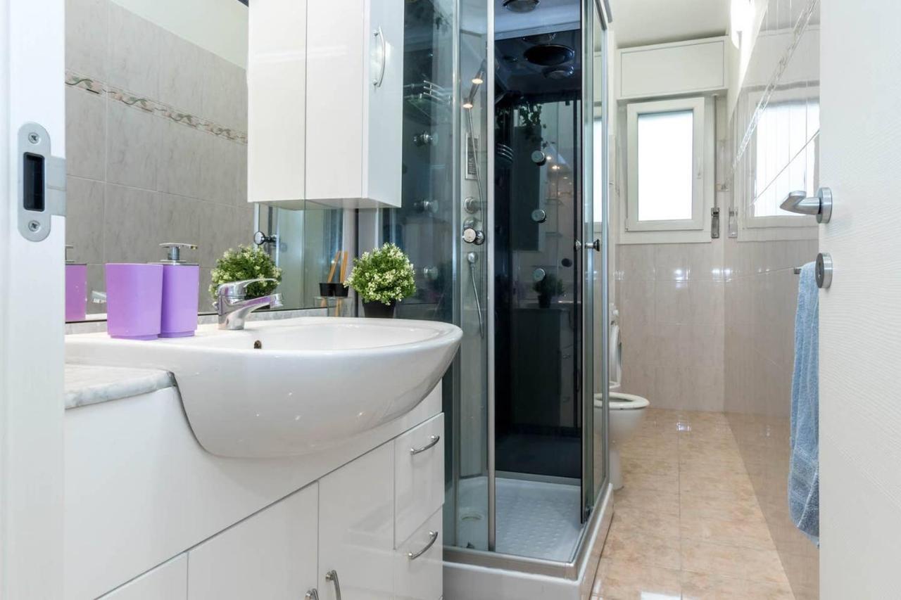 Altido Lovely Apt For 6 Located In Vibrant Gallaratese Milan Exterior photo
