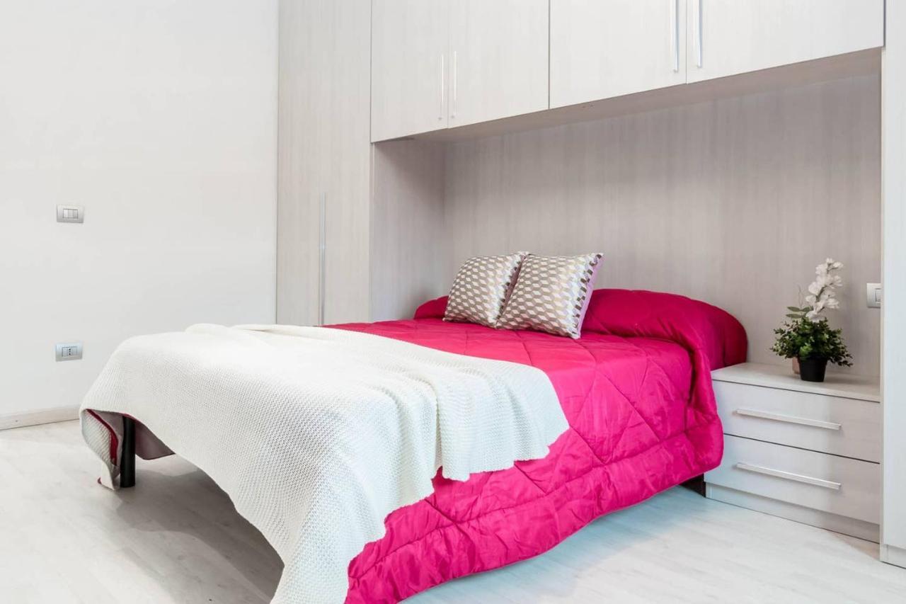 Altido Lovely Apt For 6 Located In Vibrant Gallaratese Milan Exterior photo
