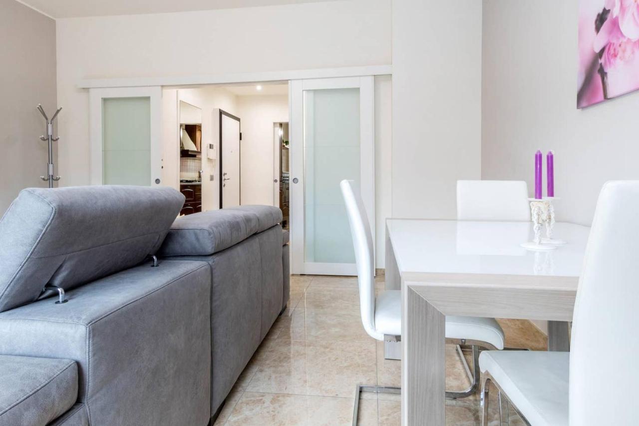 Altido Lovely Apt For 6 Located In Vibrant Gallaratese Milan Exterior photo